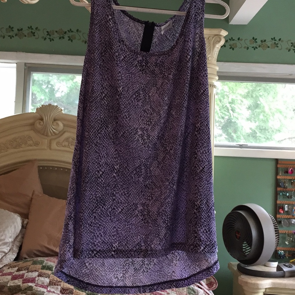Sleeveless blouse